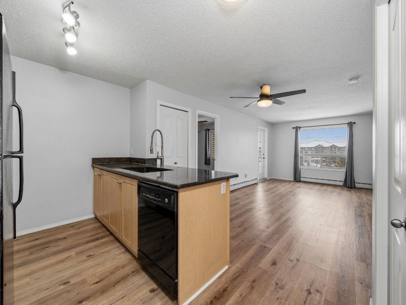 60 Panatella Street NW 4413