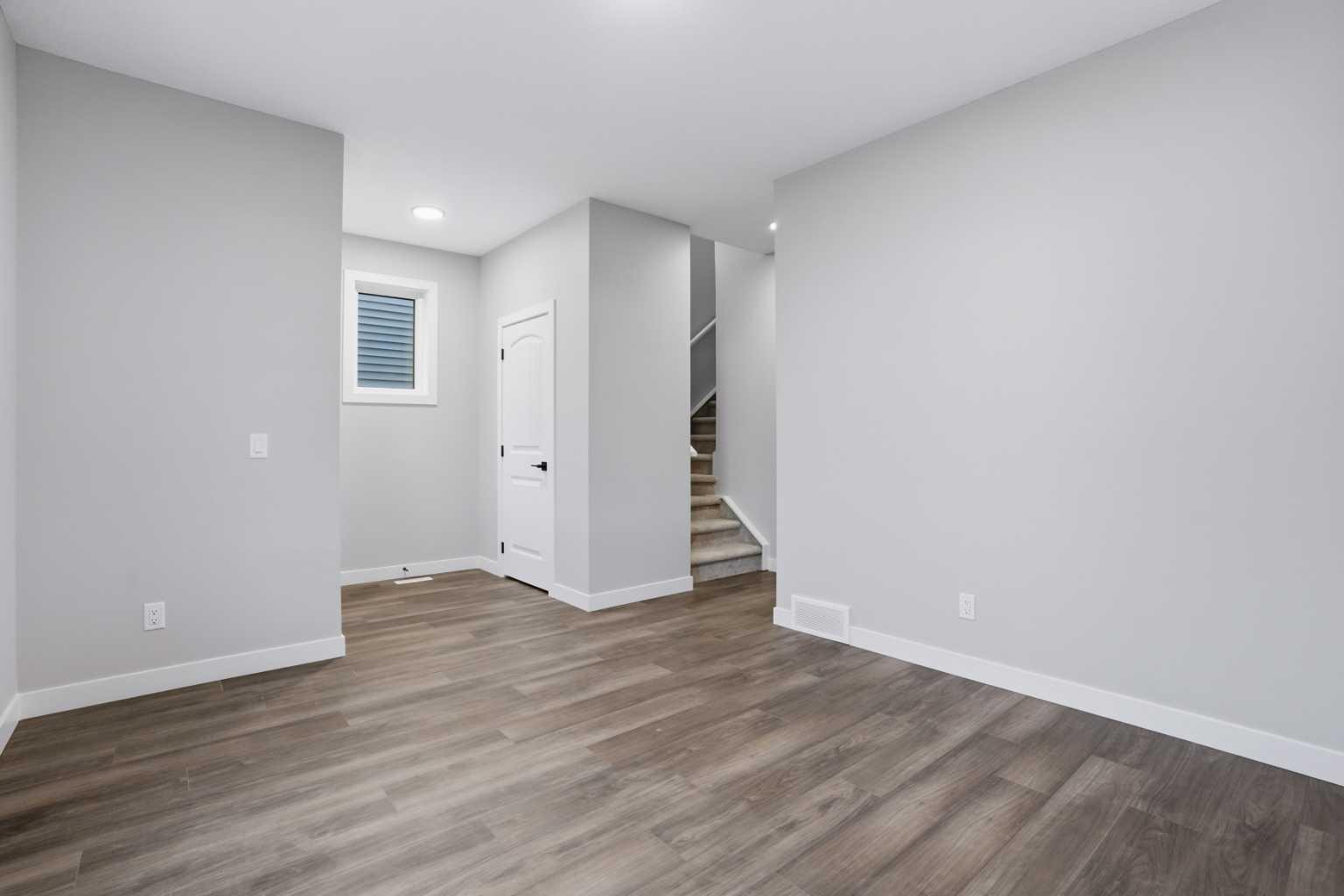 548 Bridgeport Street