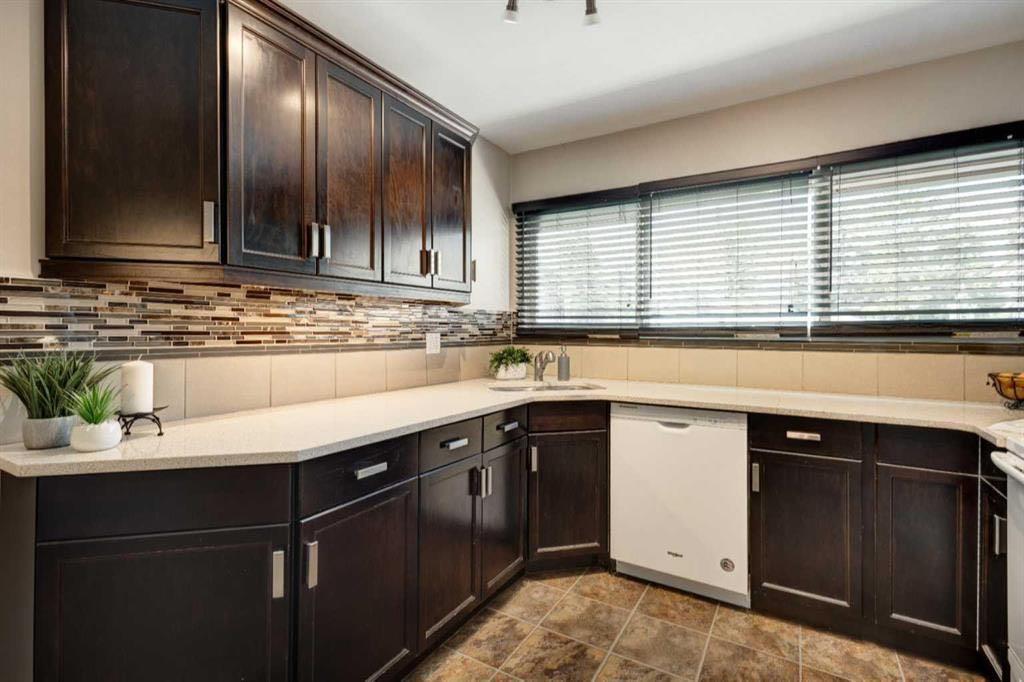 8239 Elbow Drive SW 233