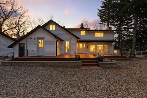 12040 338 Avenue E Rural Foothills County AB T1S 1A2