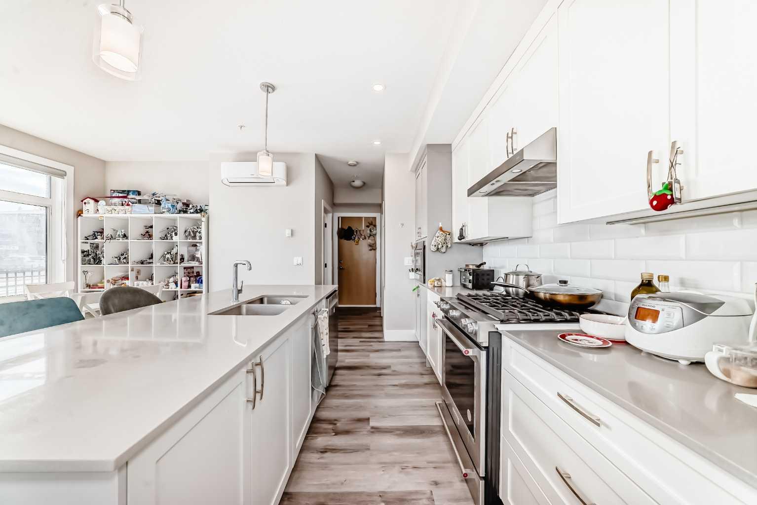 1702 17 Avenue SW 115