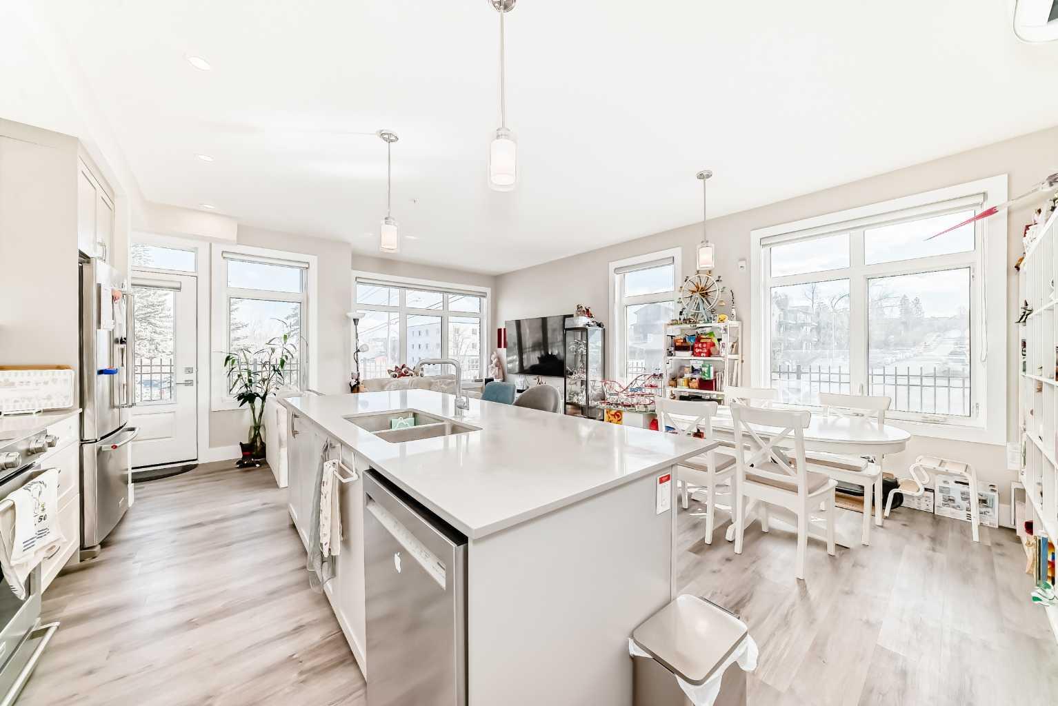 1702 17 Avenue SW 115