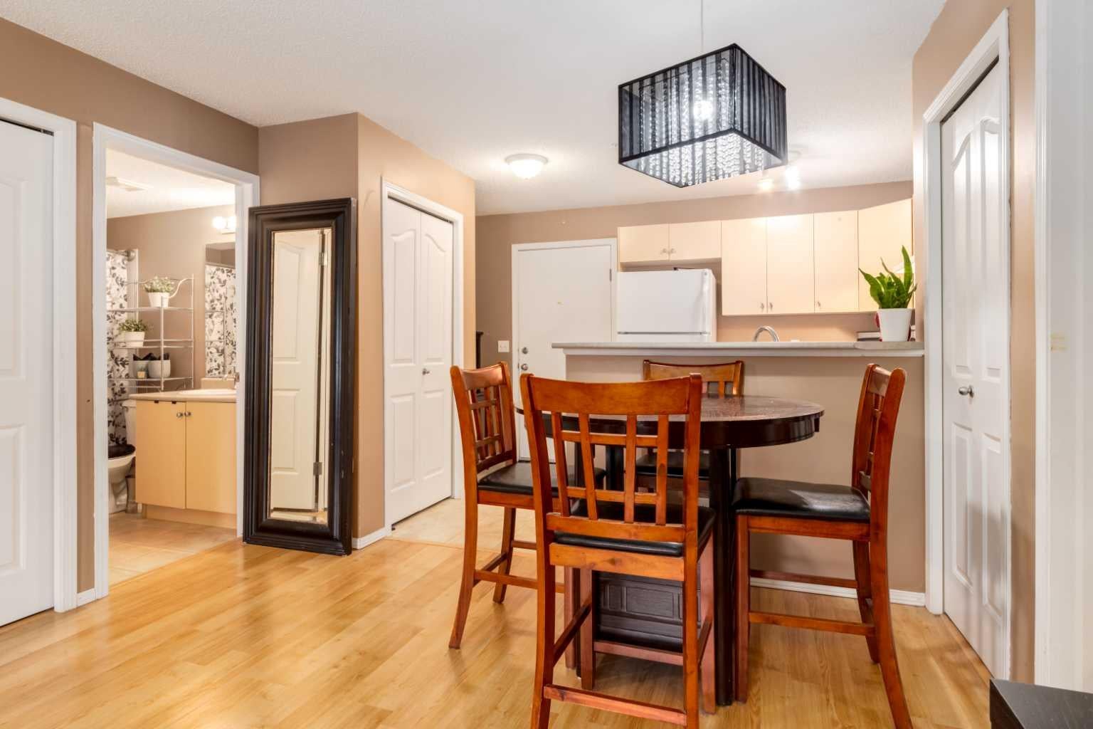 8 Bridlecrest Drive SW 2128