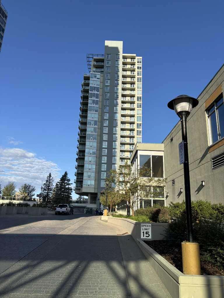 Photo of 55 Spruce Place SW #904, Calgary, AB T3C 3X5 (MLS # A2334746)