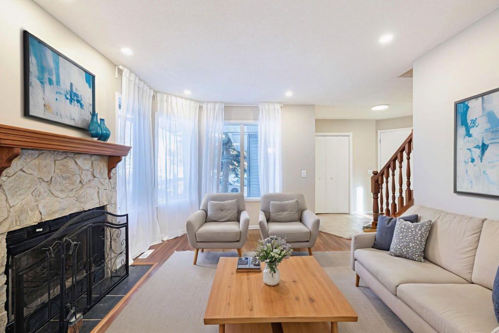 Photo of 44 Macewan Ridge Close NW, Calgary, AB T3K 3G5 (MLS # A2275842)