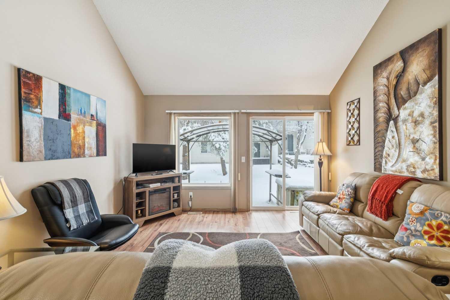 53 Somervale Point SW