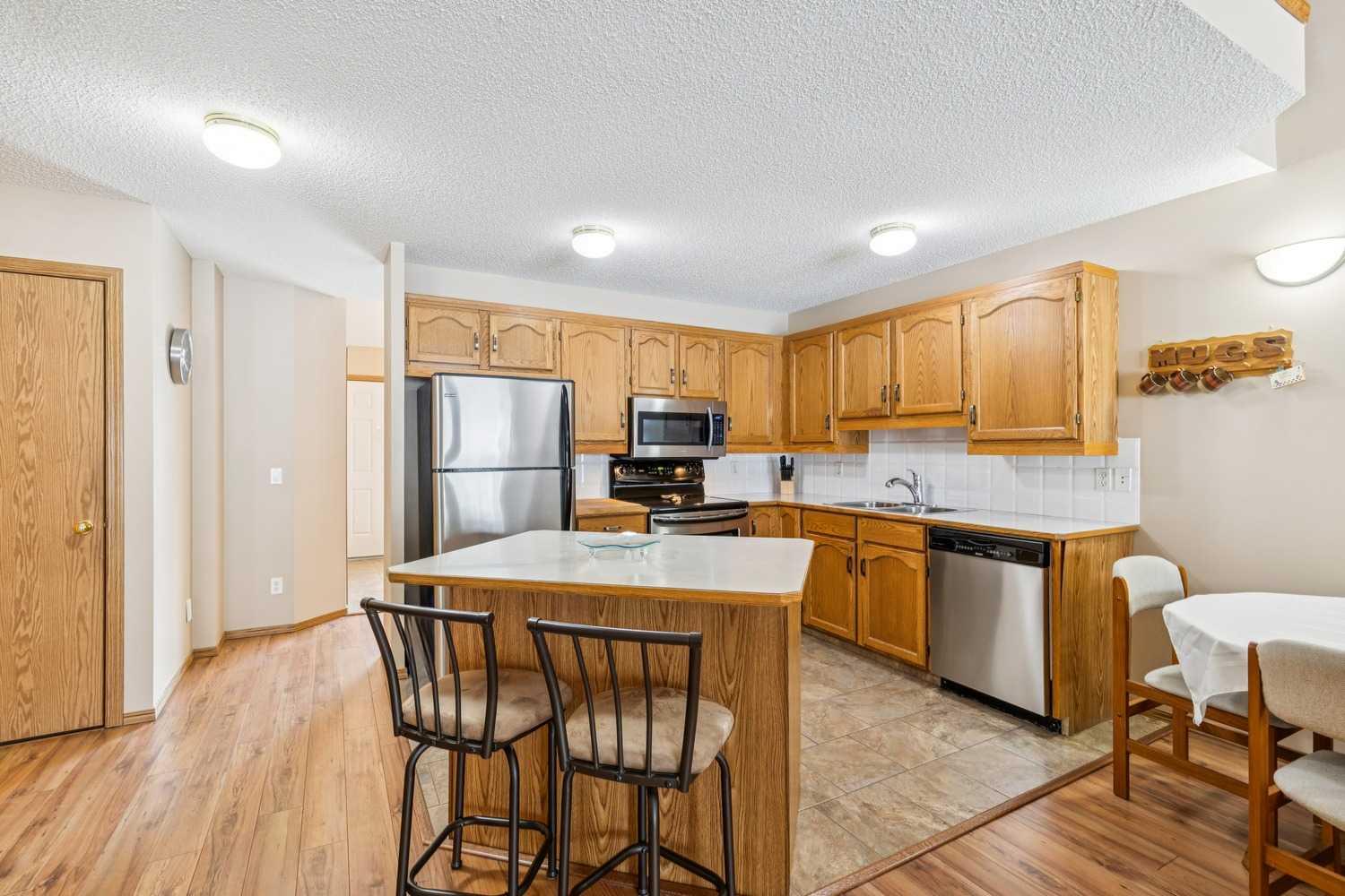 53 Somervale Point SW