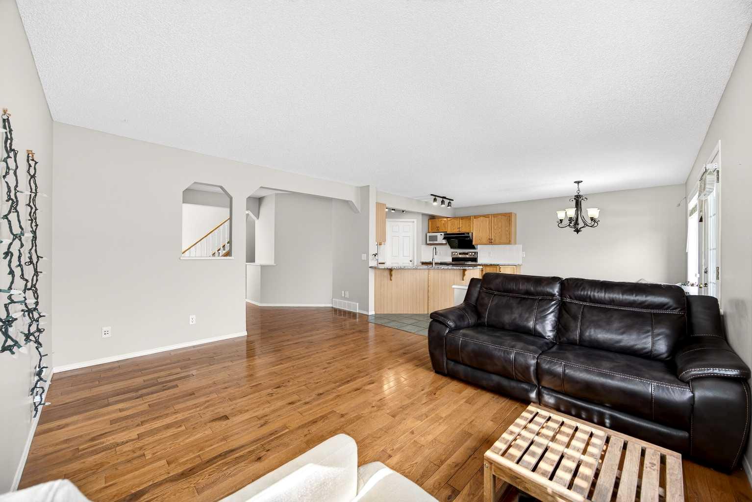 287 Panamount Drive NW