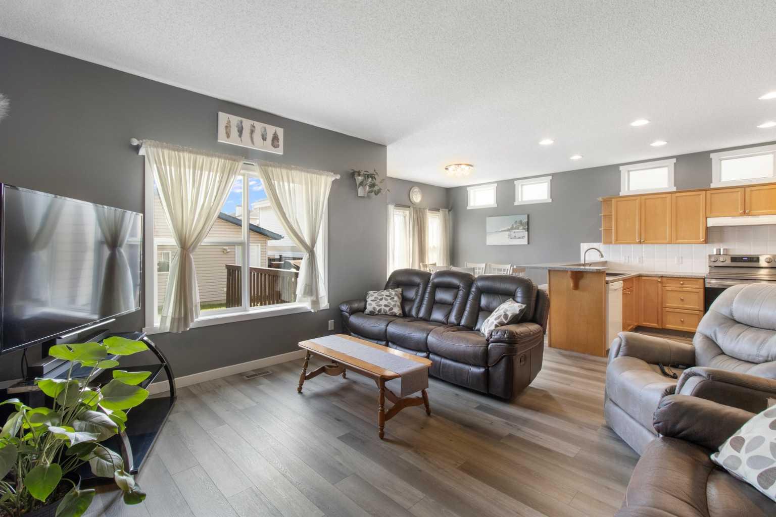 239 Prestwick Landing SE