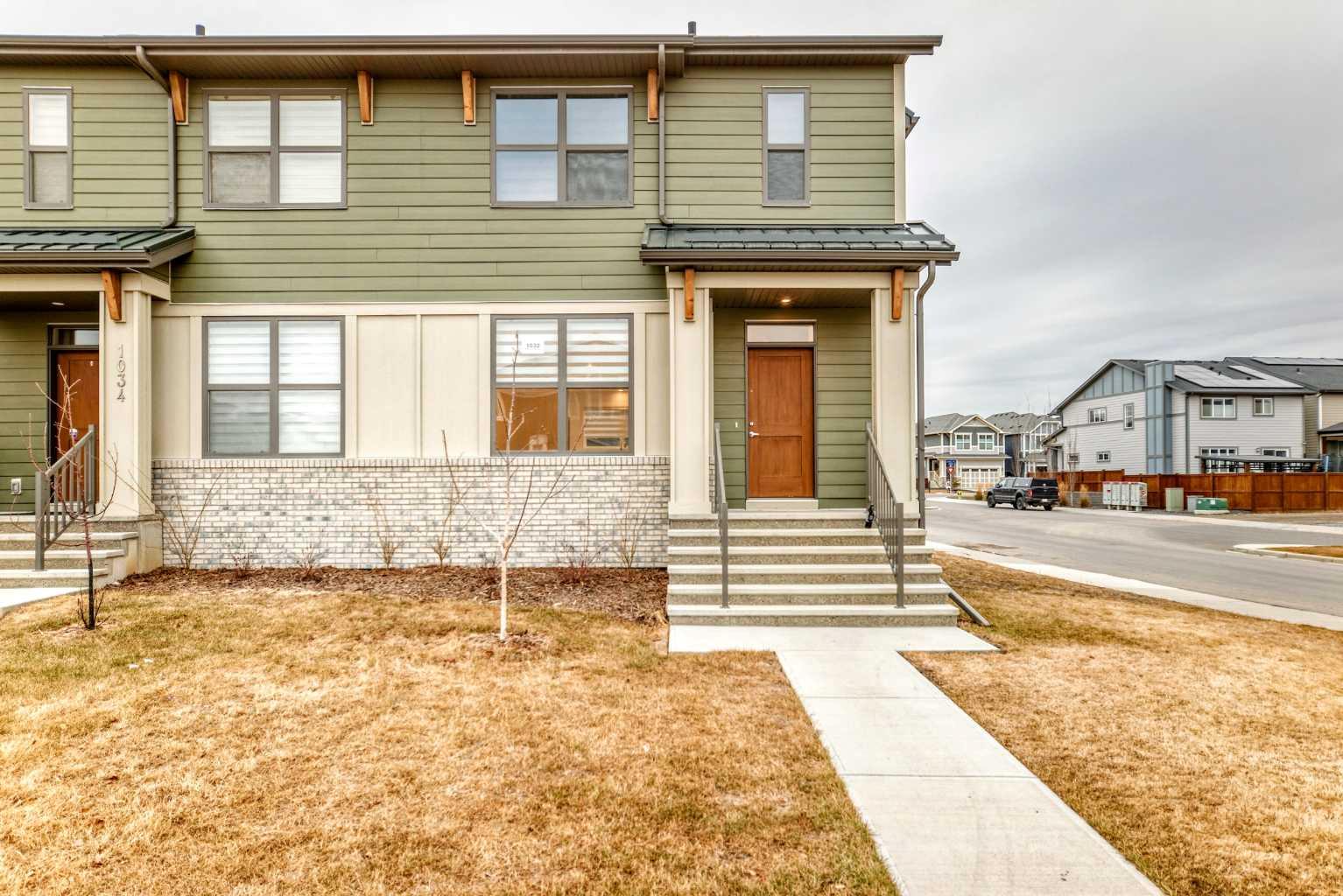 1032 Mahogany Boulevard SE