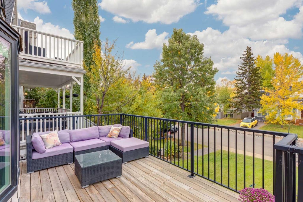 Photo of 1940 Broadview Road NW, Calgary, AB T2N 3H7 (MLS # A2349196)