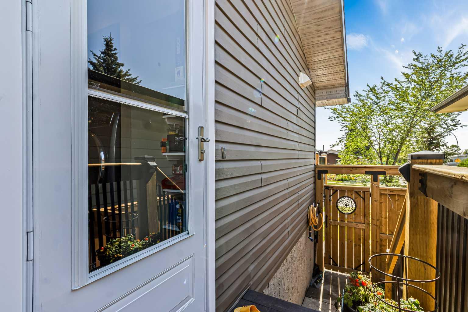 4728 Rundlehorn Drive NE