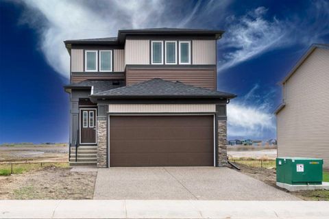 418 Hotchkiss Manor SE Calgary AB T3S 0J9