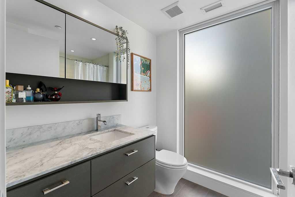 1025 5 Avenue SW 1207
