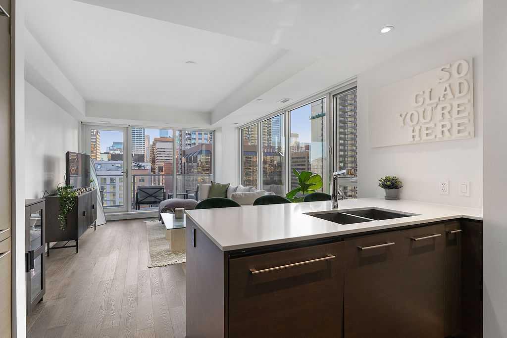 1025 5 Avenue SW 1207