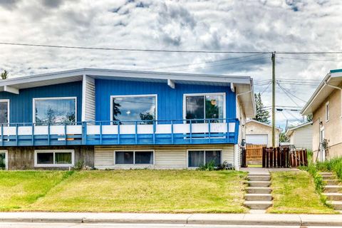Photo of 6329 Centre Street NW, Calgary, AB T2K 0V3 (MLS # A2322623)