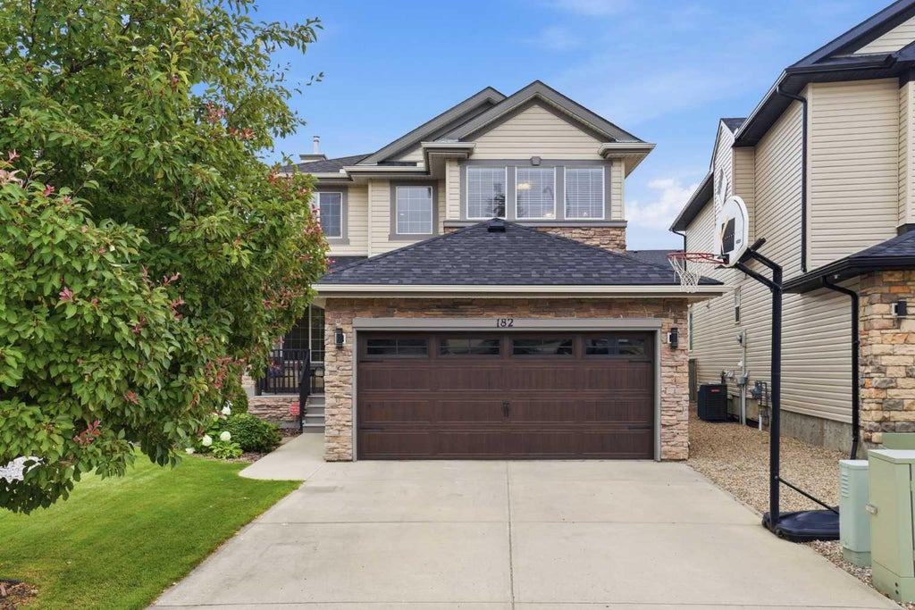 Photo of 182 Kincora Park NW, Calgary, AB T3R 1L2 (MLS # A2339676)