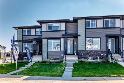 Photo of 325 Waterford Boulevard, Chestermere, AB T1X 2Z7 (MLS # A2258144) Photo of 325 Waterford Boulevard, Chestermere, AB T1X 2Z7 (MLS # A2258144)