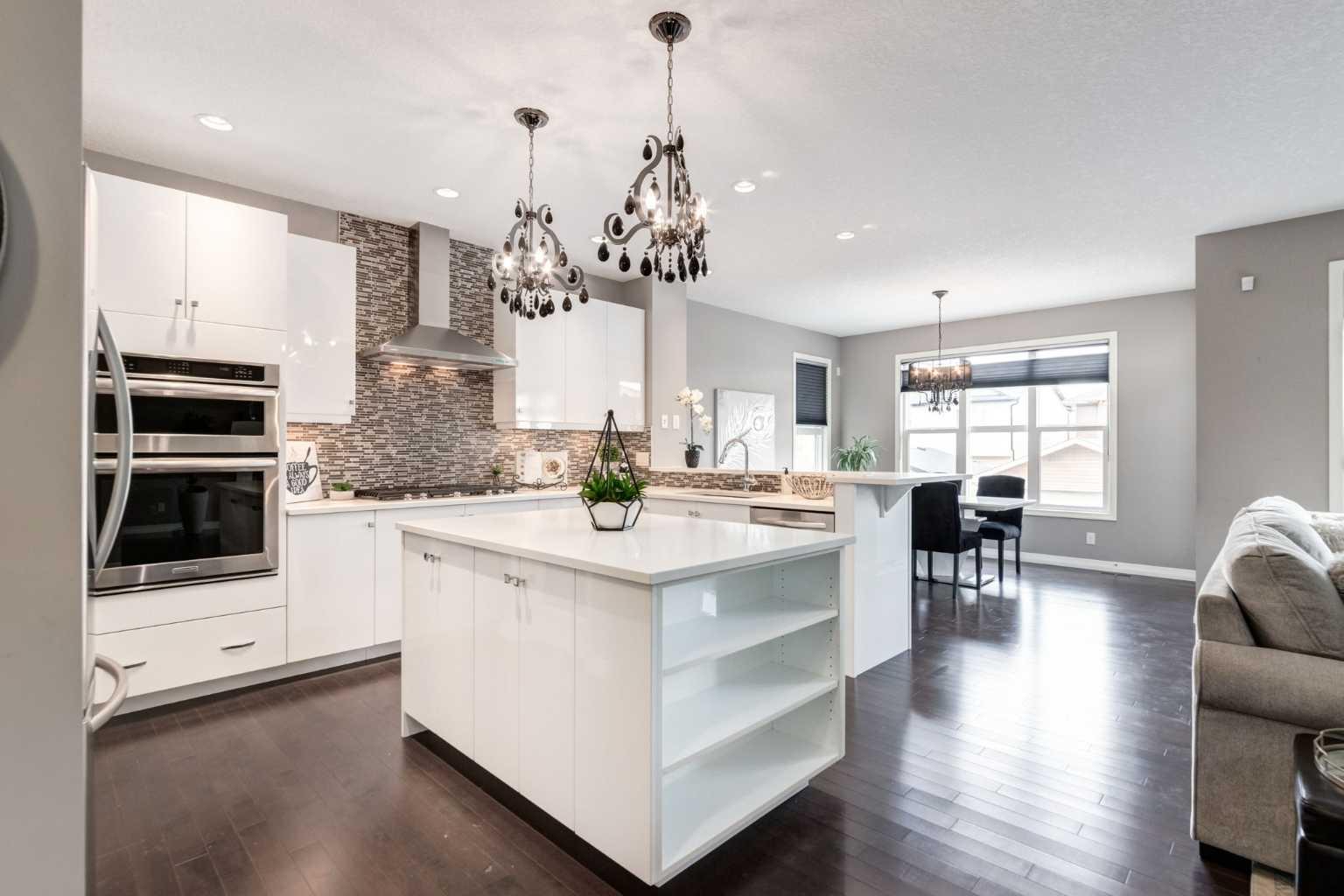 33 Evansglen Drive NW
