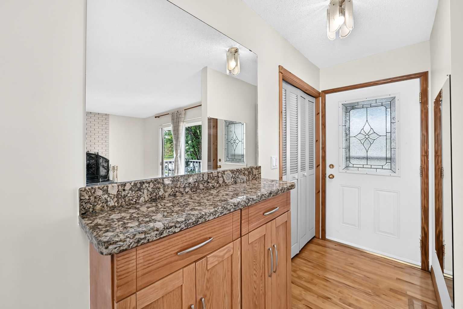 351 Cedarpark Drive SW