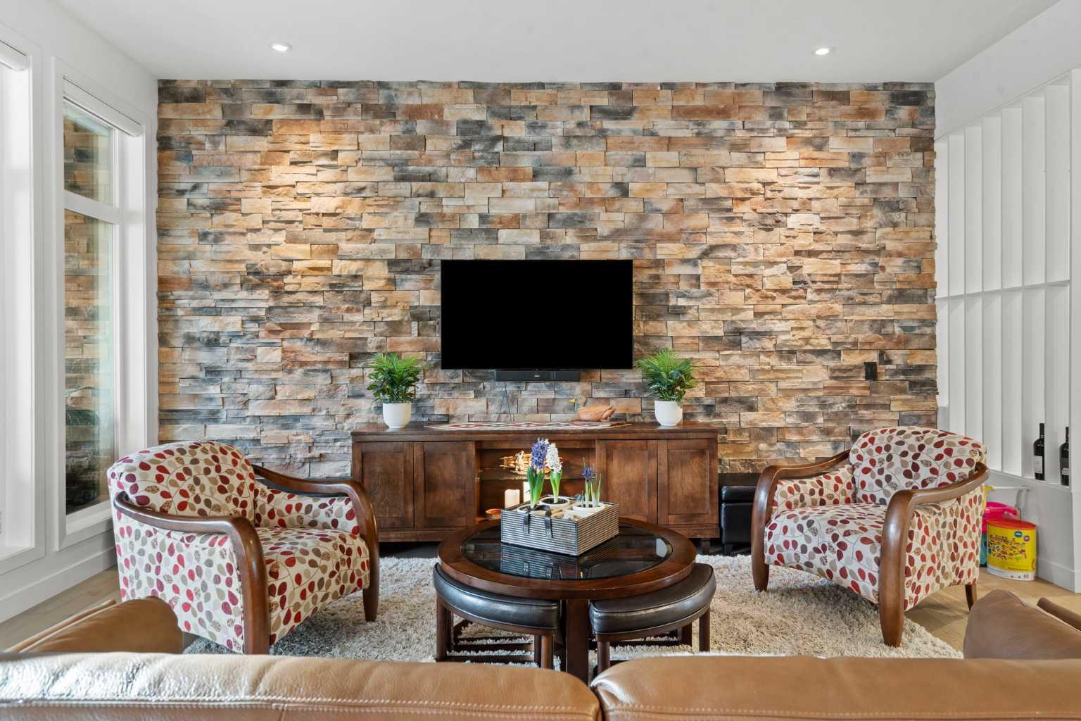 18 Mahogany Circle SE 201