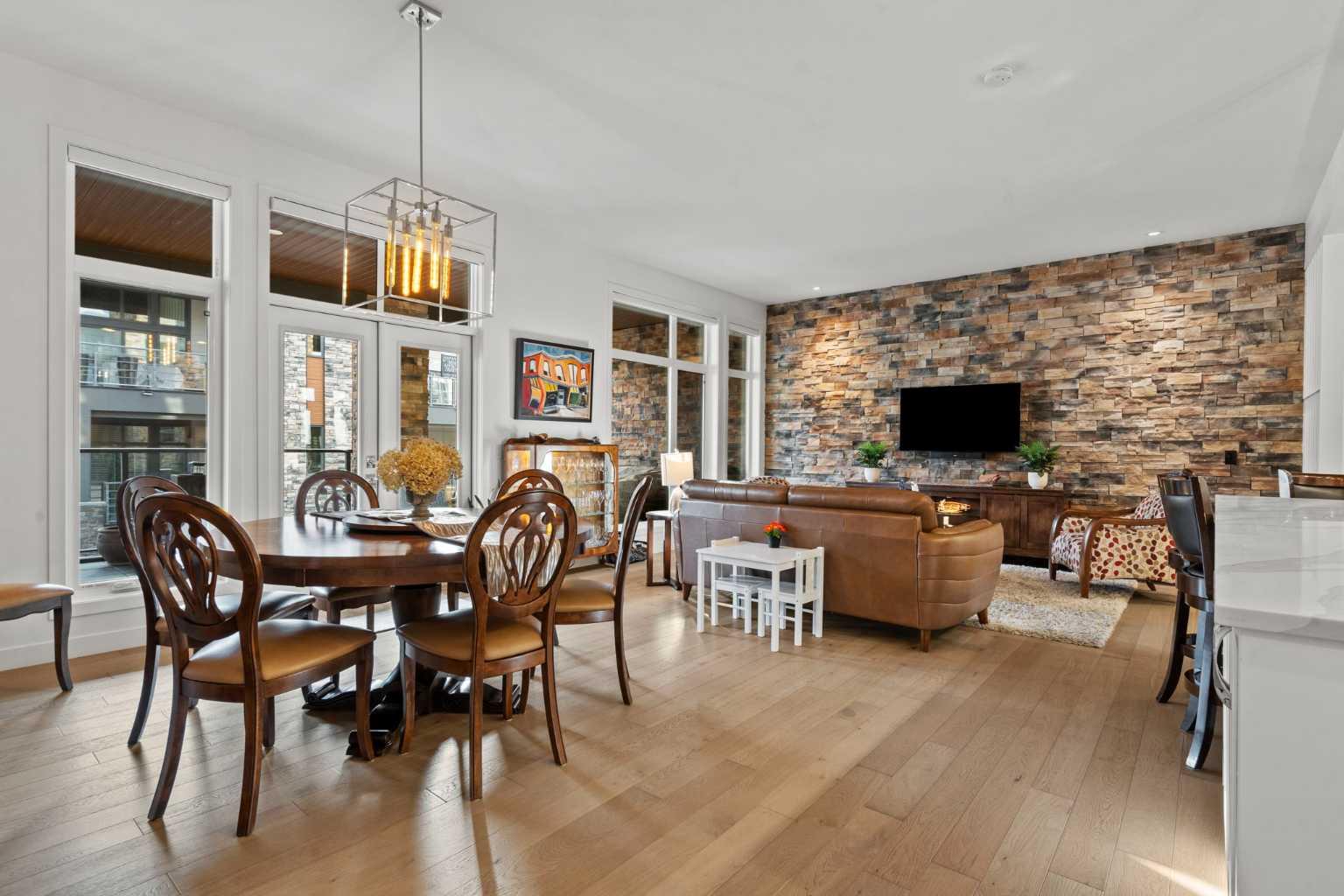 18 Mahogany Circle SE 201