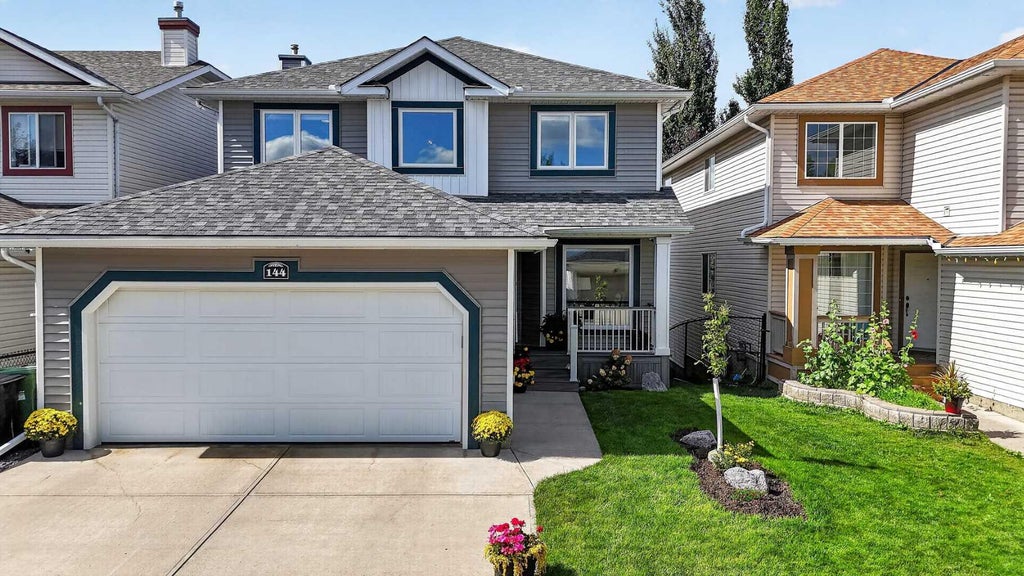 Photo of 144 Shawbrooke Manor SW, Calgary, AB T2Y 3L8 (MLS # A2343875)