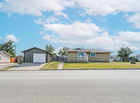 Photo of 755 East Avenue, Pincher Creek, AB T0K 1W0 (MLS # A2332922)