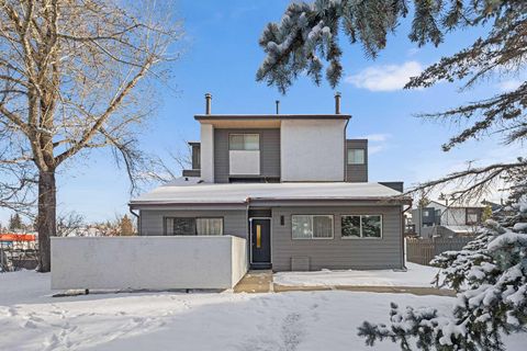 2520 Palliser Drive SW 901 Calgary AB T2V 4S9