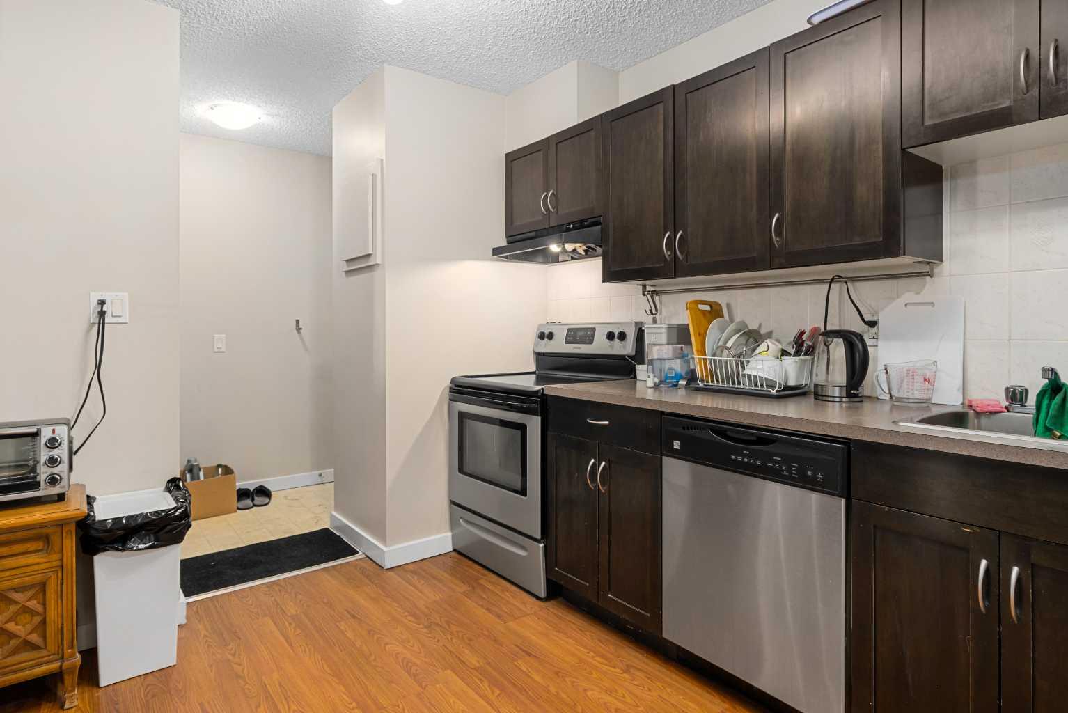 2520 Palliser Drive SW 901