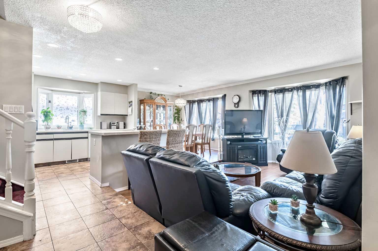 294 Shawnessy Drive SW