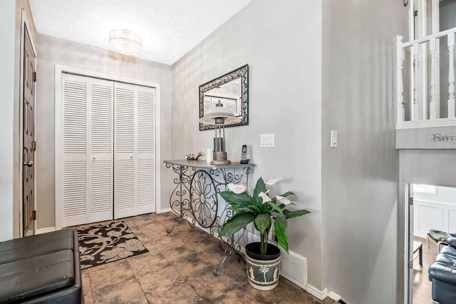 294 Shawnessy Drive SW