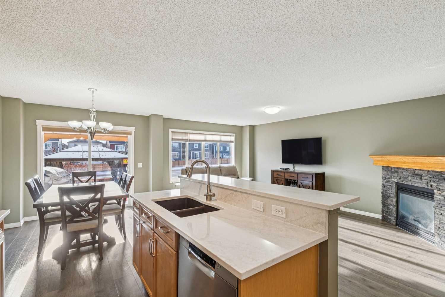 460 Silverado Plains Circle SW