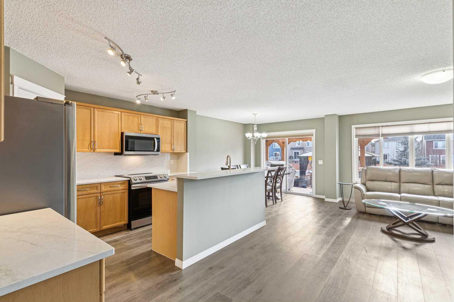 460 Silverado Plains Circle SW