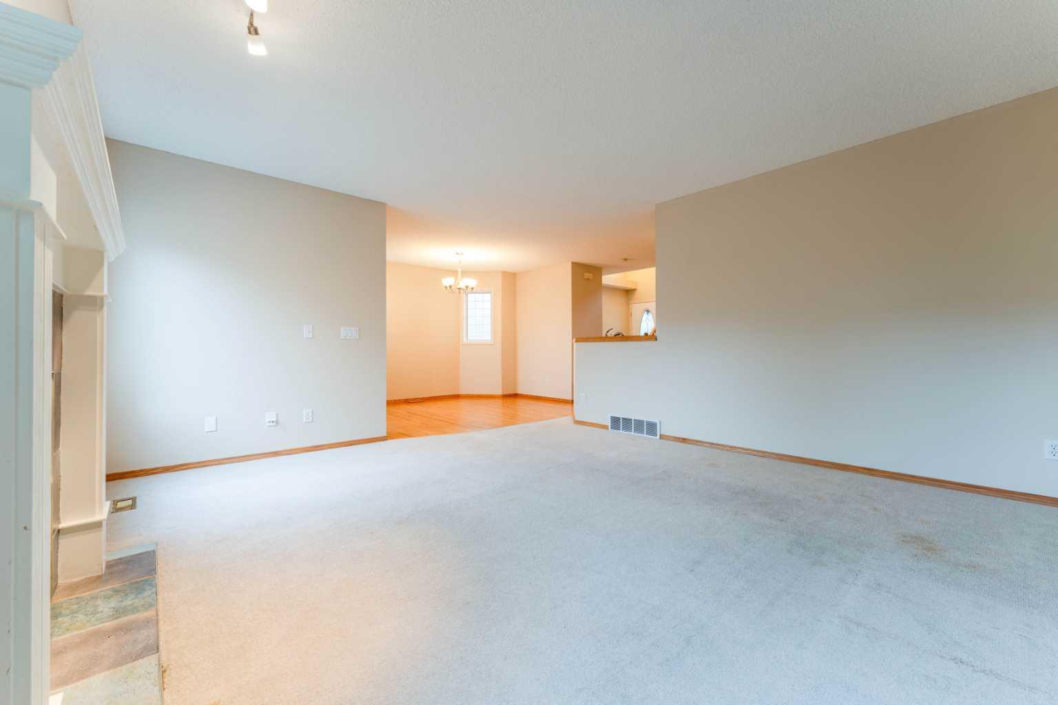 125 Bridlewood Court SW