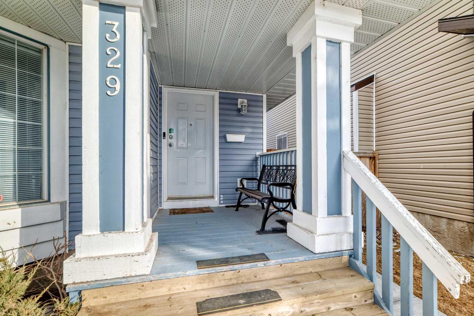 329 Martinwood Place NE