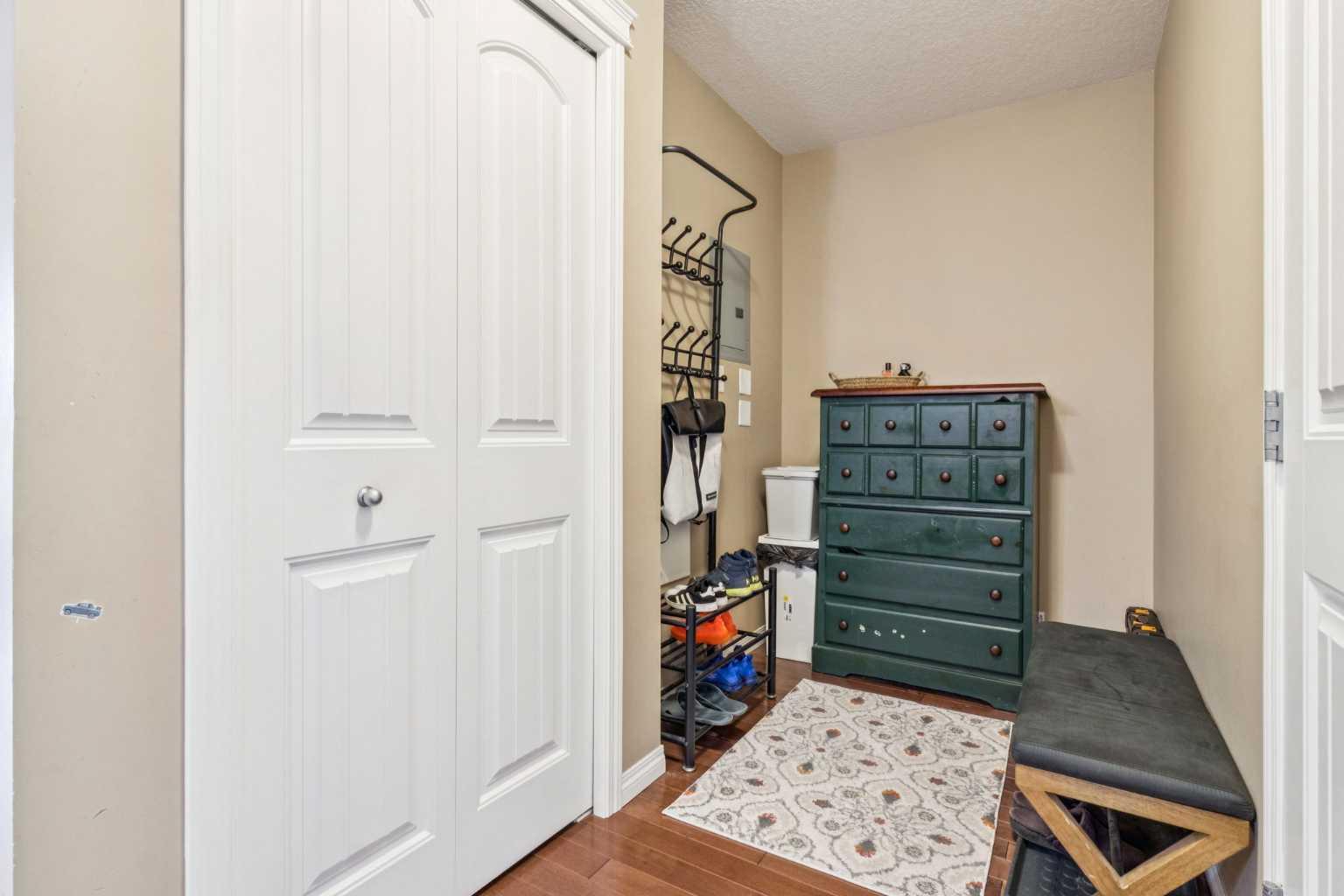 115 Prestwick Villas SE 2121