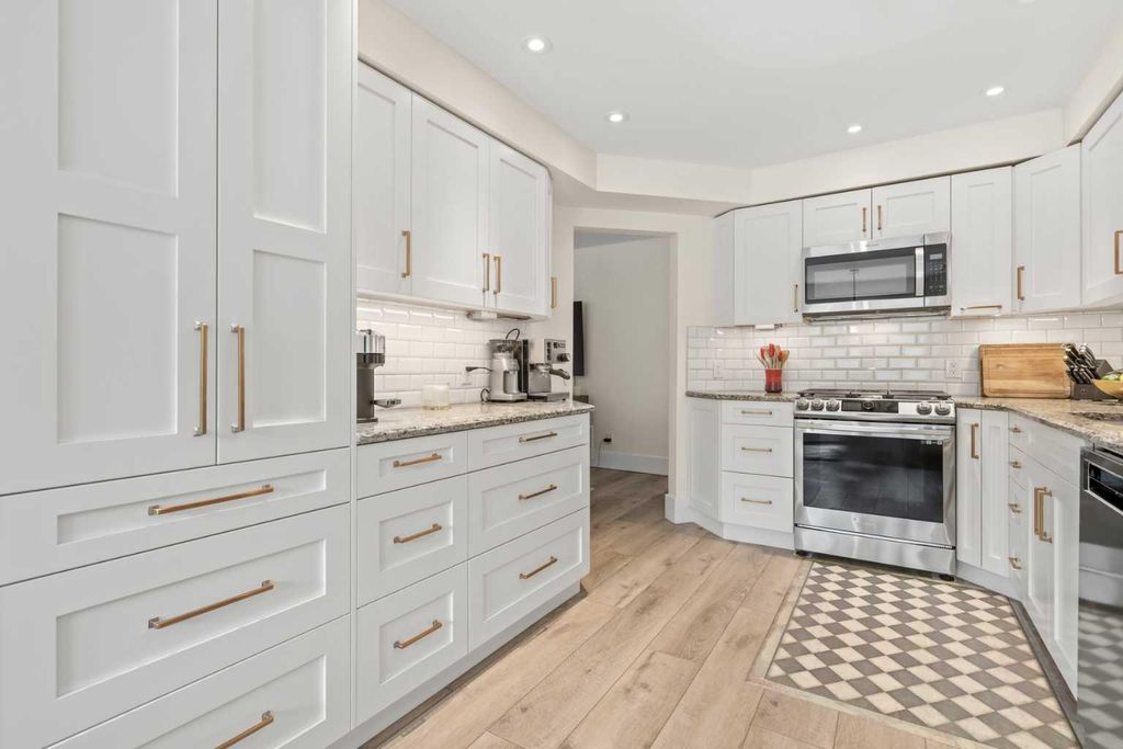 Photo of 212 Coachway Lane SW, Calgary, AB T3H 2V9 (MLS # A2293656)