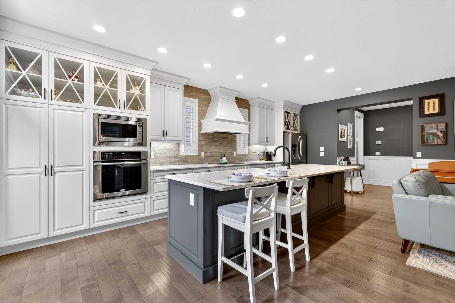 90 Cranbrook Hill SE