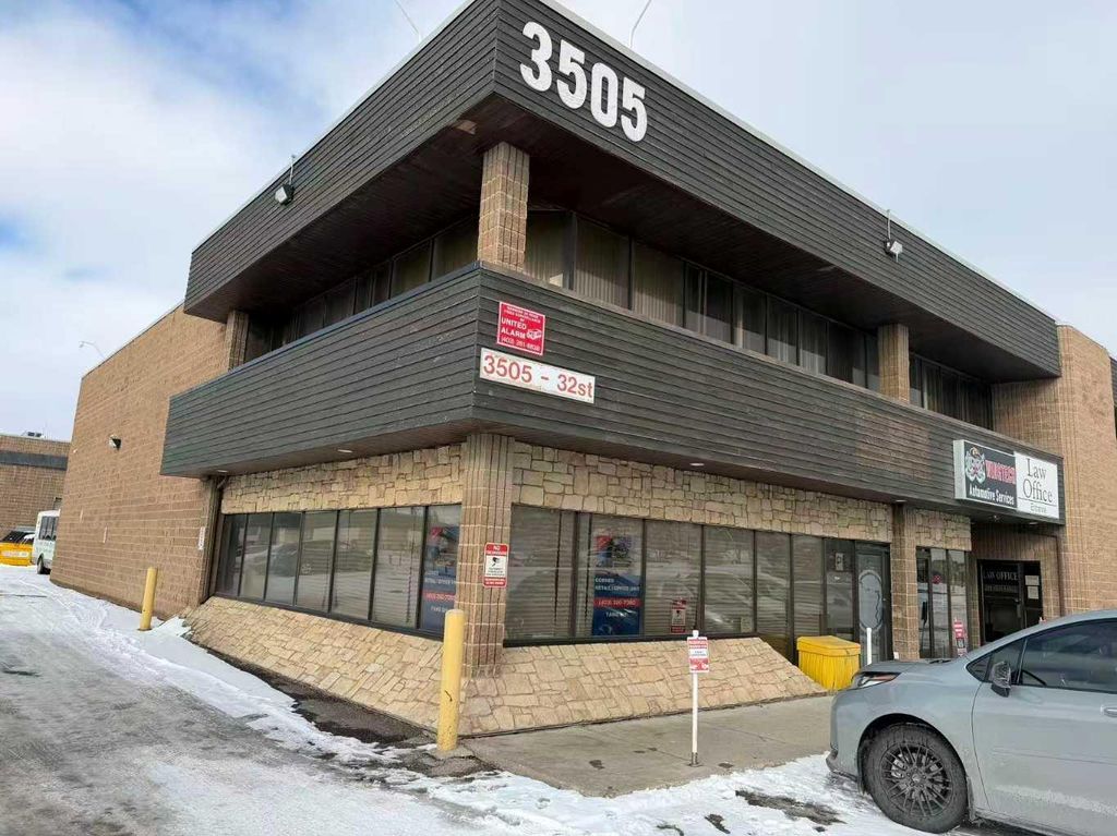 Photo of 3505 32 Street NE #1, Calgary, AB T1Y 5Y9 (MLS # A2293454)