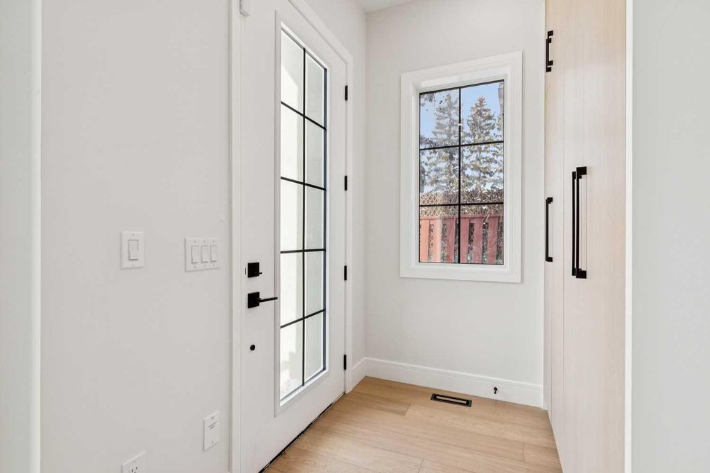 Photo of 2810 38 Street SW, Calgary, AB T3E 3G2 (MLS # A2287343)