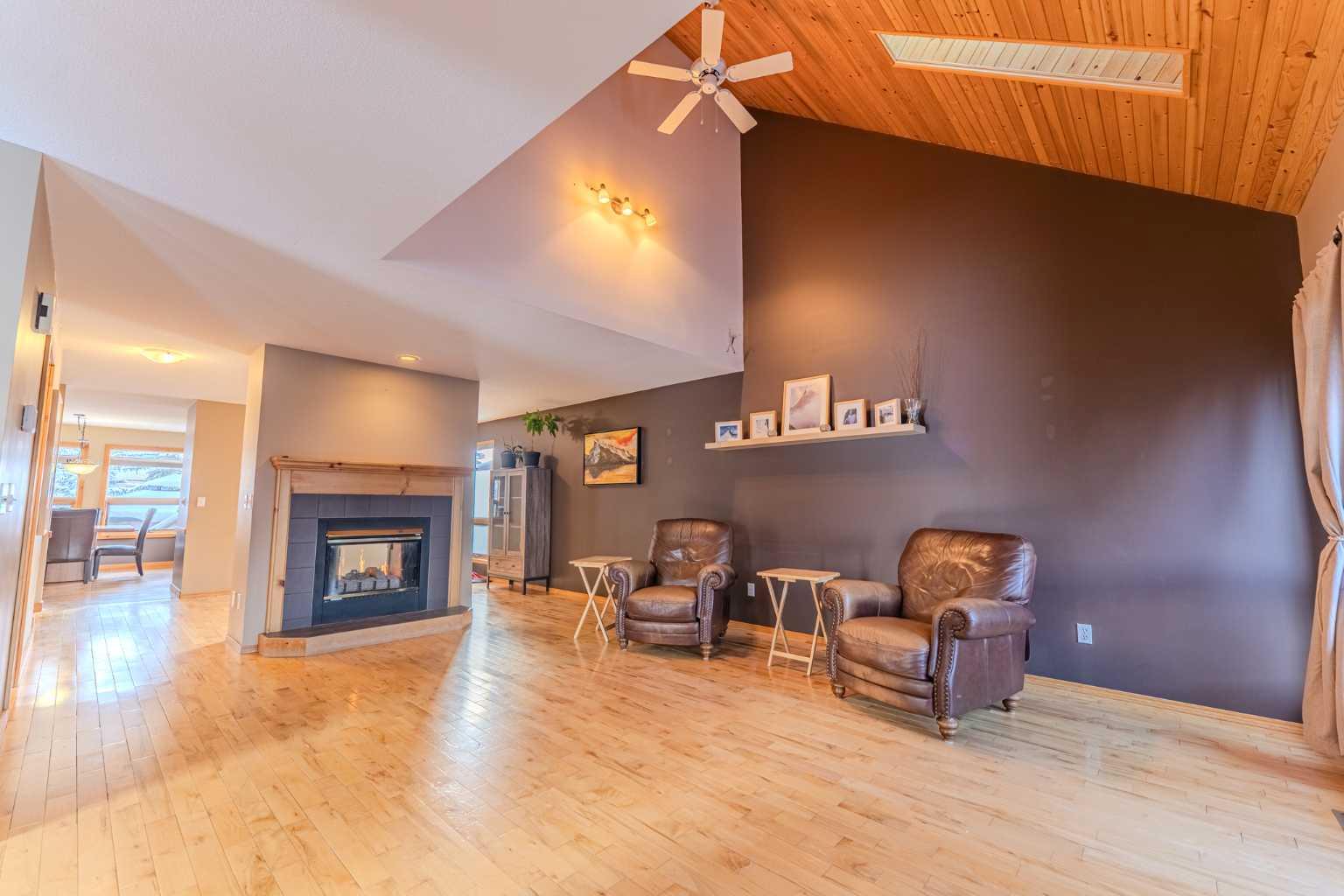 1000 Cougar Creek Drive 4