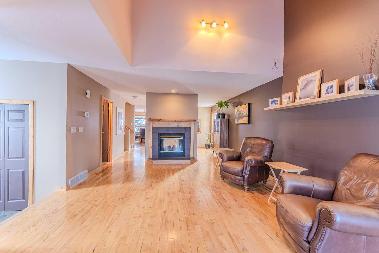 1000 Cougar Creek Drive 4