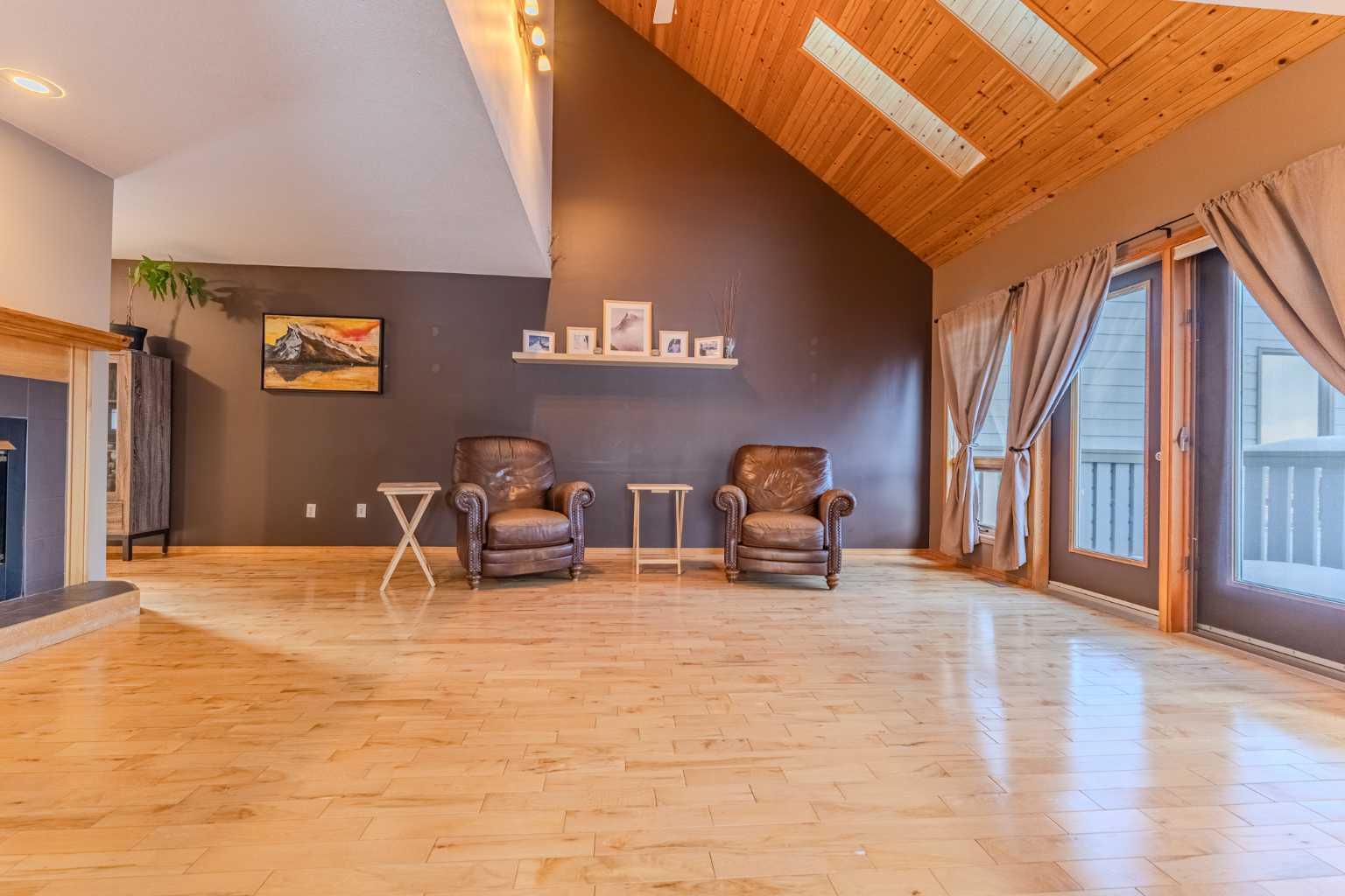 1000 Cougar Creek Drive 4