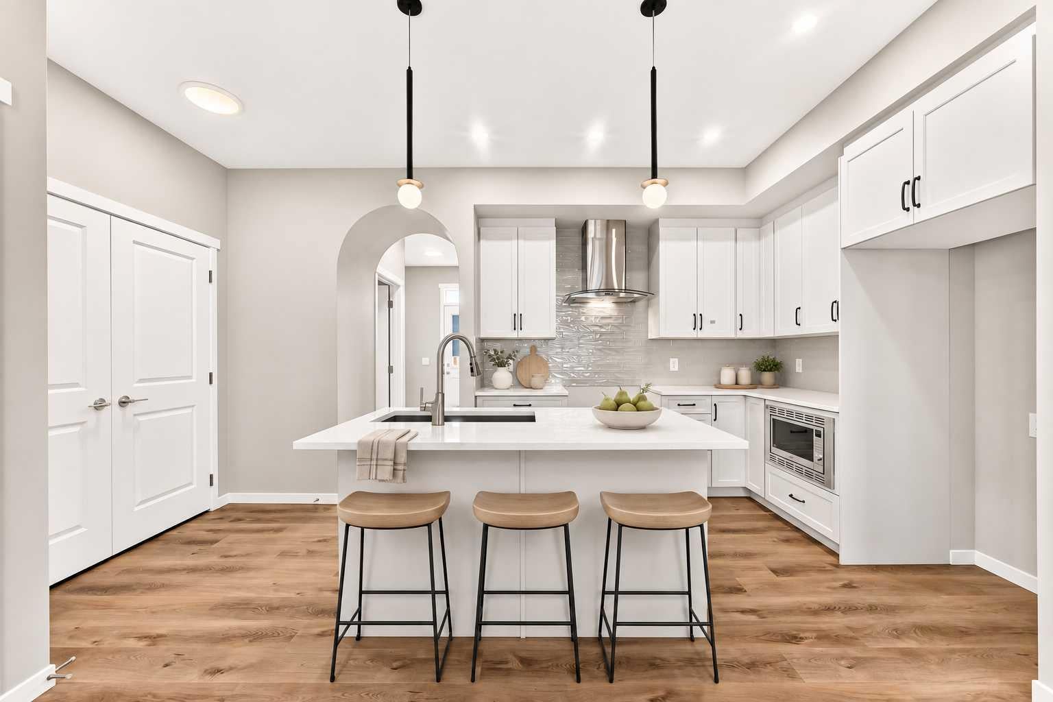 76 Mercado Road SE