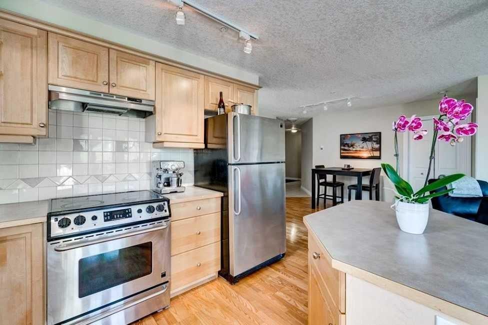 630 10 Street NW 306