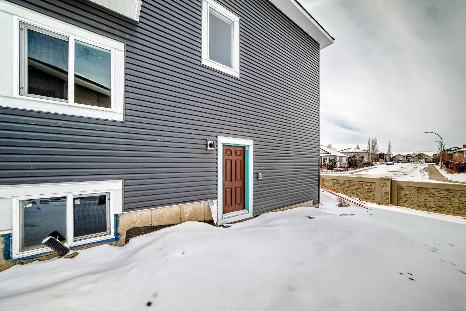 69 Lakes Estates Circle