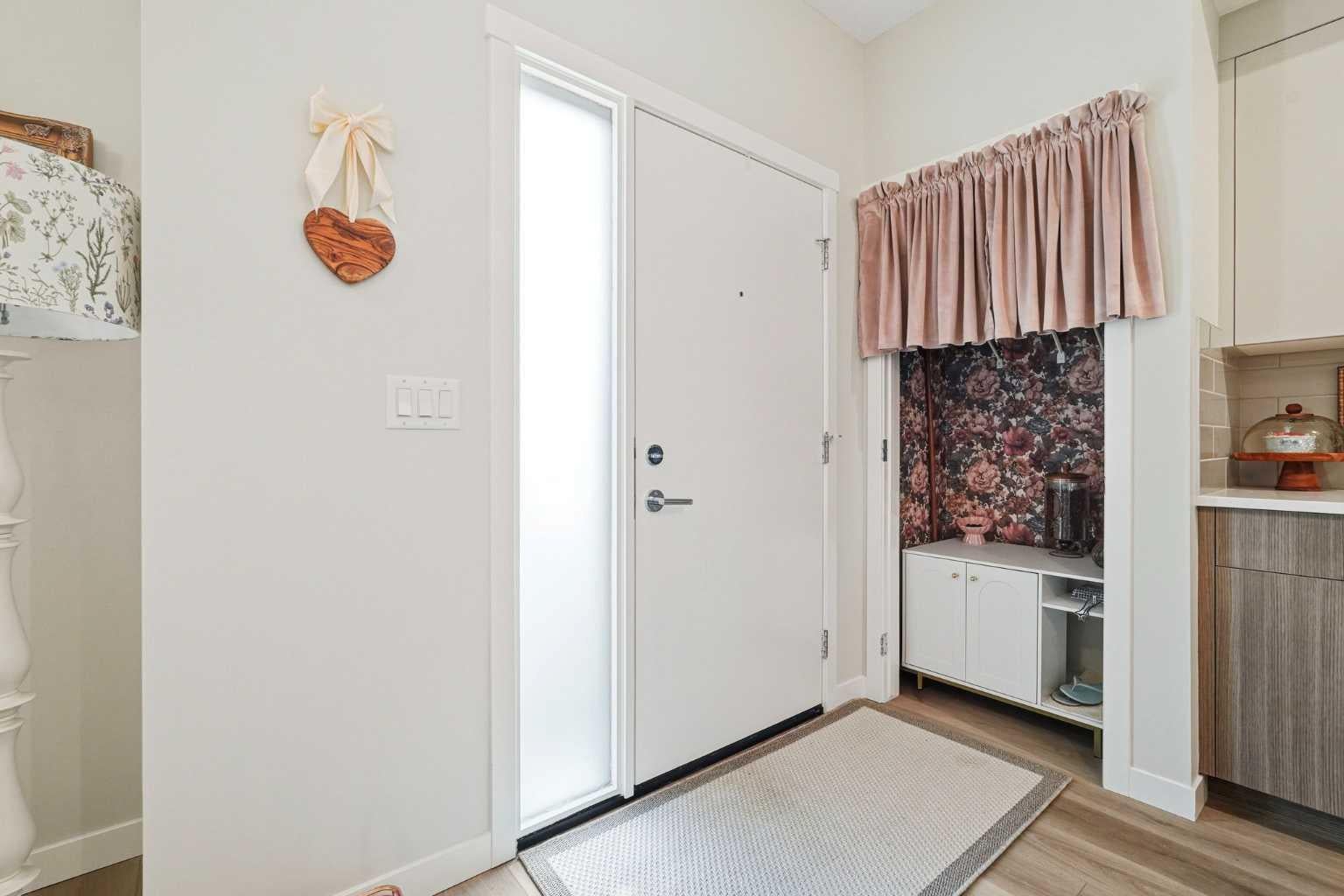 400 Belmont Street SW 605