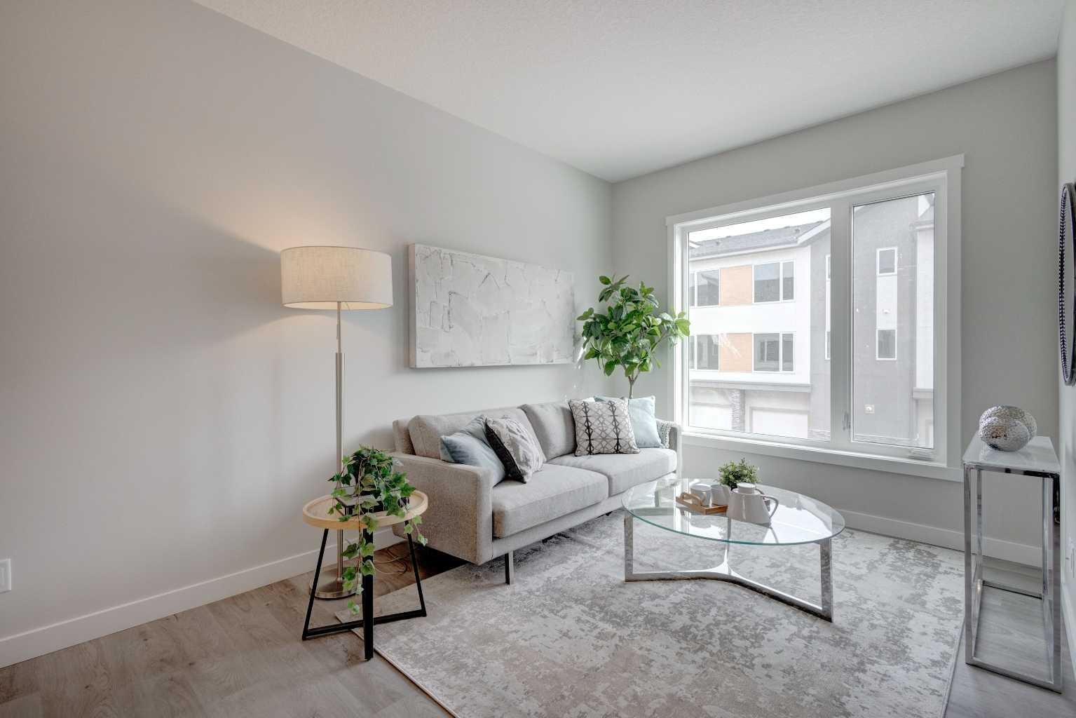 212 Shawnee Square SW