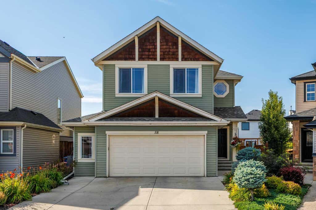 Photo of 58 Copperstone Close SE, Calgary, AB T2Z 0P4 (MLS # A2334990)